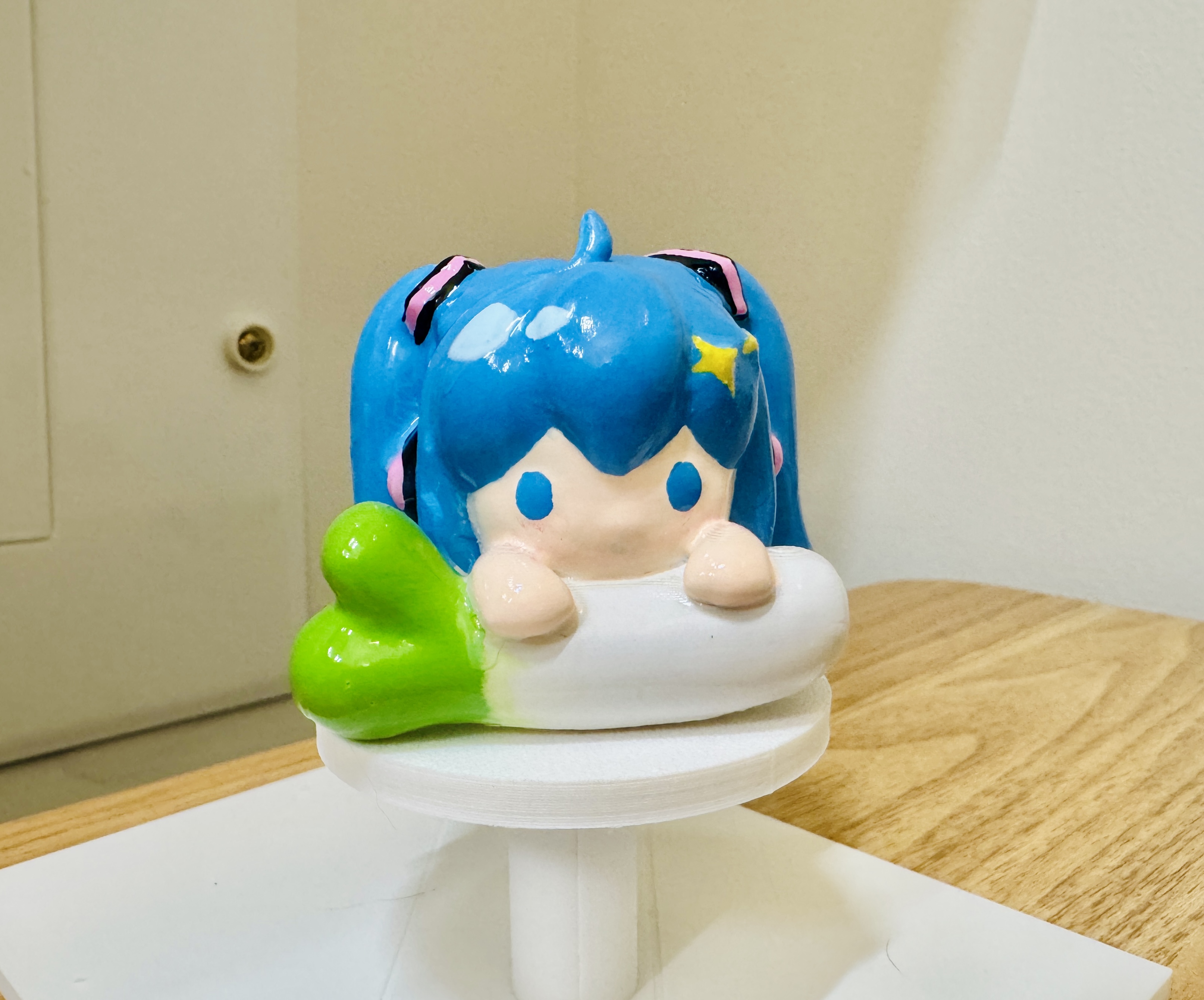 miku magnet